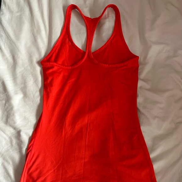 Nike Dri Fit Tank Top - Picture 2 of 4